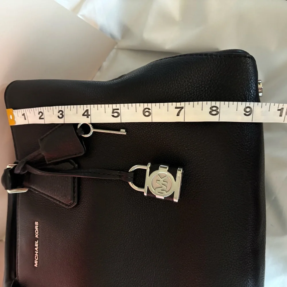 MICHAEL KORS Black Pebbled Leather Camille Satchel - Picture 6 of 8